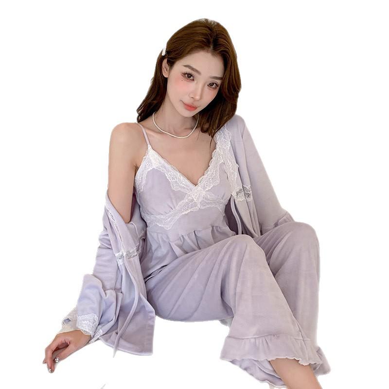 Zhao Lusi Stil Samtpyjama: Warmes, Dickes Französisches Sexy Camisole Dreiteiliges Set für Zuhause