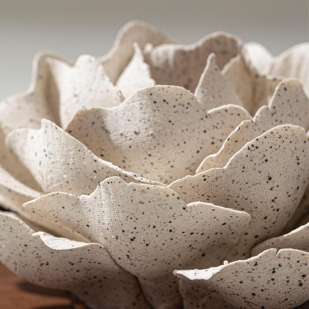 Xichun Hand-Pinched Ceramic Flower Incense Holder | Creative Home Decor Gift