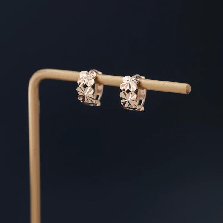 

S925 Sterling Silver 14K Gold-Plated Floral Earrings with Faceted Car Design - European and American Style Clips 925 Silver платиновый