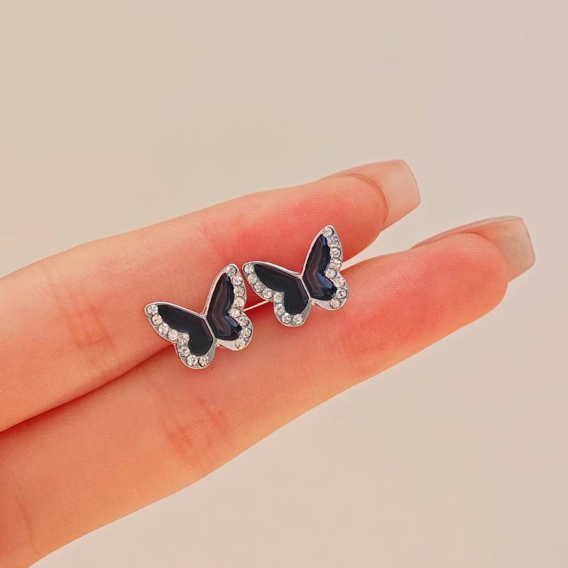 New sweet, cool black, red and white butterfly earrings, niche design, light luxury and high-end earrings.