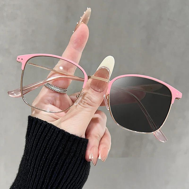 

Фотохромные очки с защитой от синего света для мужчин и женщин, винтажные очки с защитой от синего света, металлические очки в стиле ретро с полной оправой, квадратные очки розовый