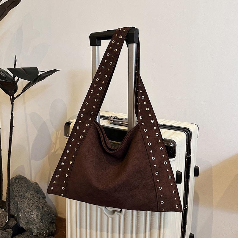 Retro Suede Rivet Shoulder Bags PU Leather Work Purses Large Tote Handbag Slouchy Locomotive for Women Travel Winter Fall