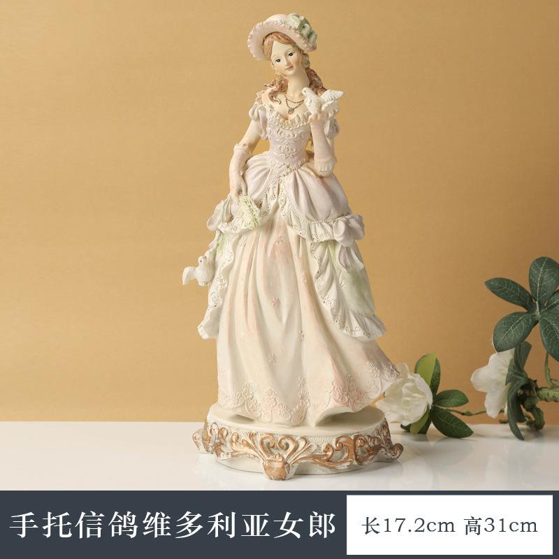Victorian-style Creative Desktop Ornament Living Room & Bedroom TV Cabinet Decoration Handcrafted Resin Sculpture Birthday Gift