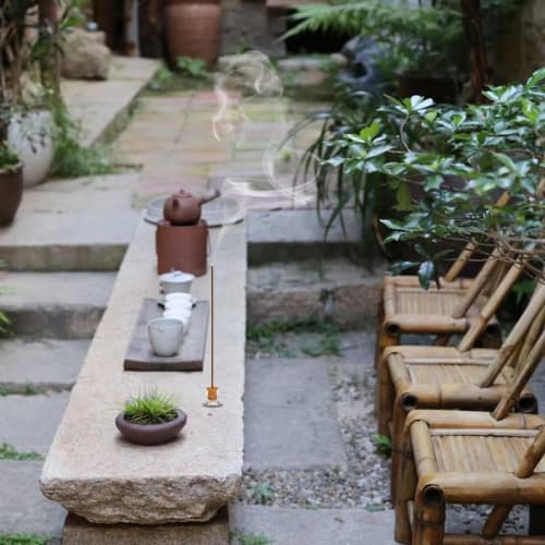 REN JIAN YOU WEI Special Selection Sandalwood Incense, Indian Laoshan Sandalwood, 40 Sticks, with Holder