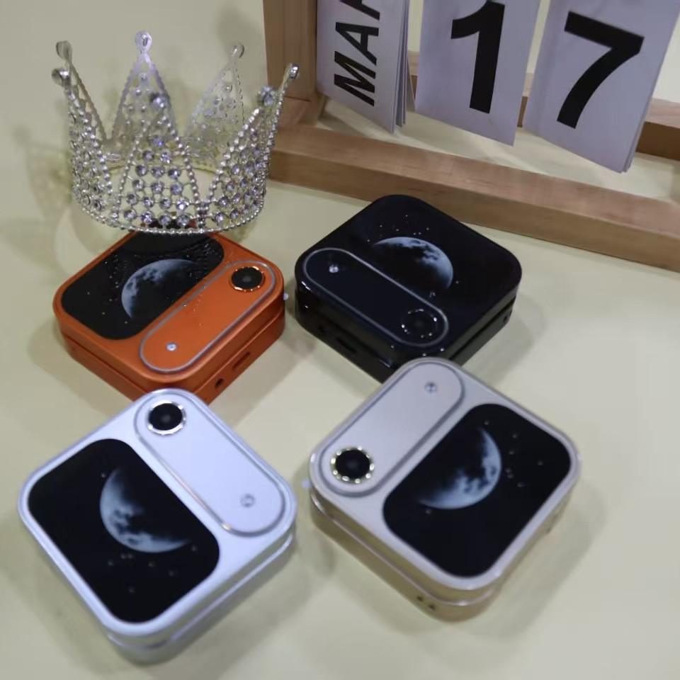 Cross-Border E-commerce: i17Air Flip Phone FliIo14, i17Pro, i16Pro 2G with Multi-Language Support for Southeast Asia