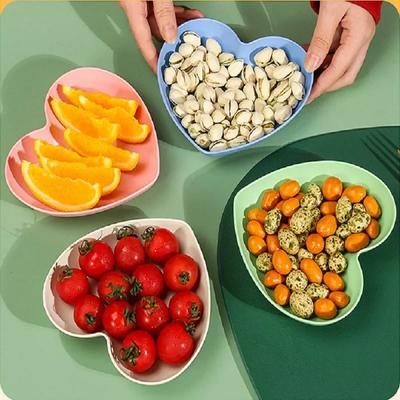 1PCS Love Heart Spit Bone Dish Household Food Grade Plastic Fruit Cake Tray Dining Table Garbage Dessert Plate Kitchen Supplies