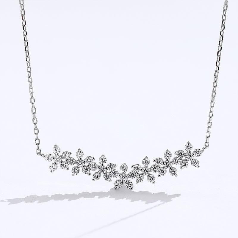 Fashionable Italian 925 Sterling Silver Trendy Flower Charm Necklace for Women s High-end Jewelry 18inches