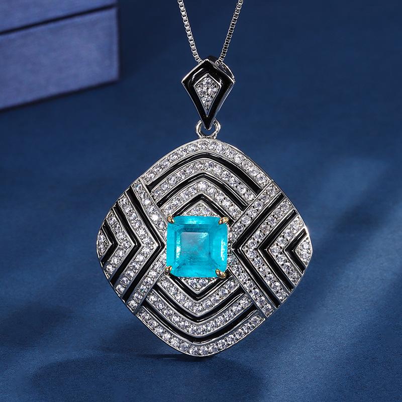 

Ювелирные изделия Медное основание Золотое покрытие Имитация Изумруда Параиба Квадрат 10 * 10 Креативное колье с подвеской