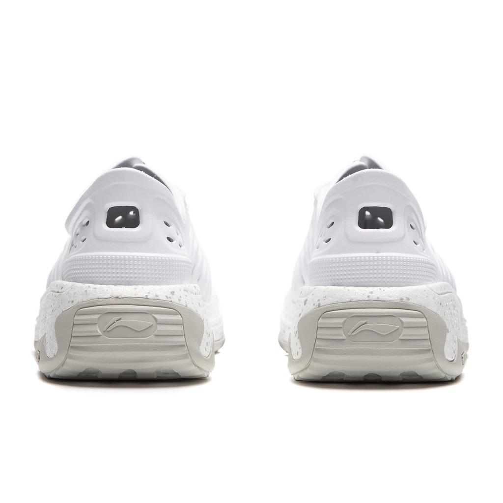 New LiNing Pan Gu Trek Anti Slip Wear Resistant River Trekking Shoes Unisex Standard White AZSV025-2