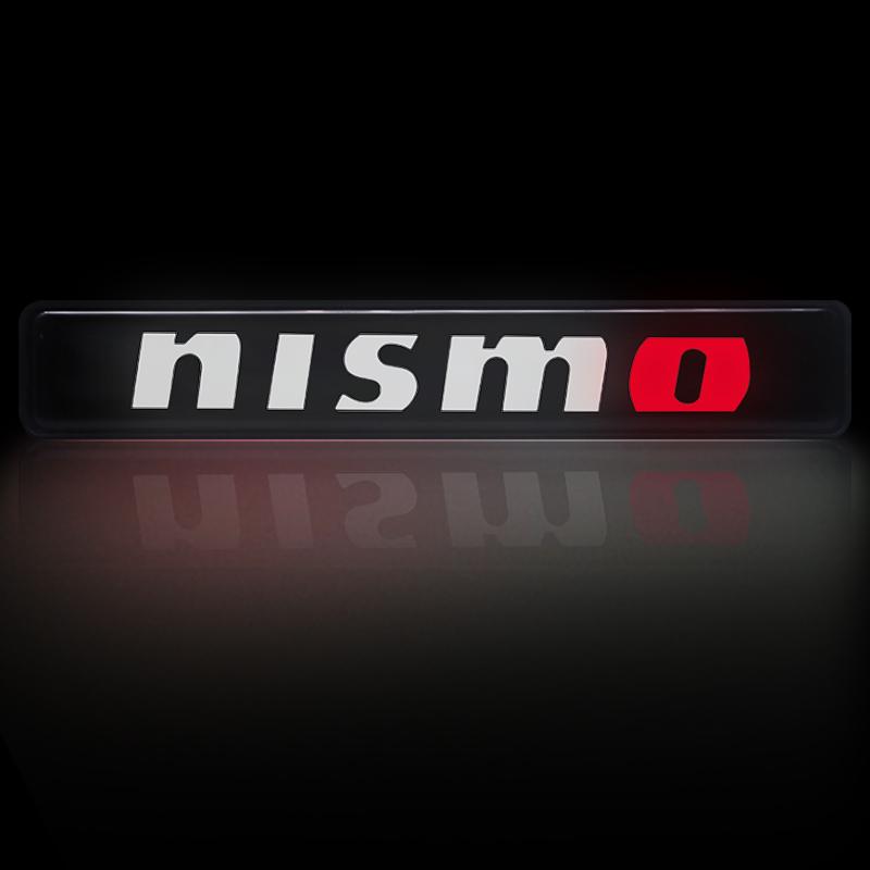 1 Stück Auto LED Kühlergrill vorne AMG Emblem Plakette Dekoratives Licht Styling Für Nissan Nismo Qashqai X J10 J11 Trail Tiida Juke Teana Pulsar Altima
