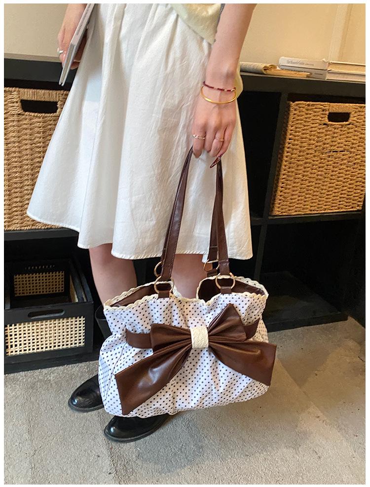 Frühling/Sommer 2026 Gepunktete Schleife Spitze Große Kapazität Schultertasche für Damen