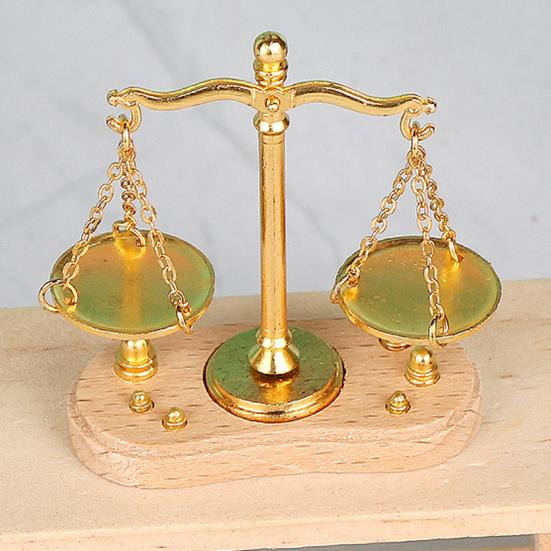 Mini Balance Scale 1:12 Scale Retro Miniature Justice Scale Model Collectible Realistic Vintage Balance Scales for Micro Scenes Cake Decor