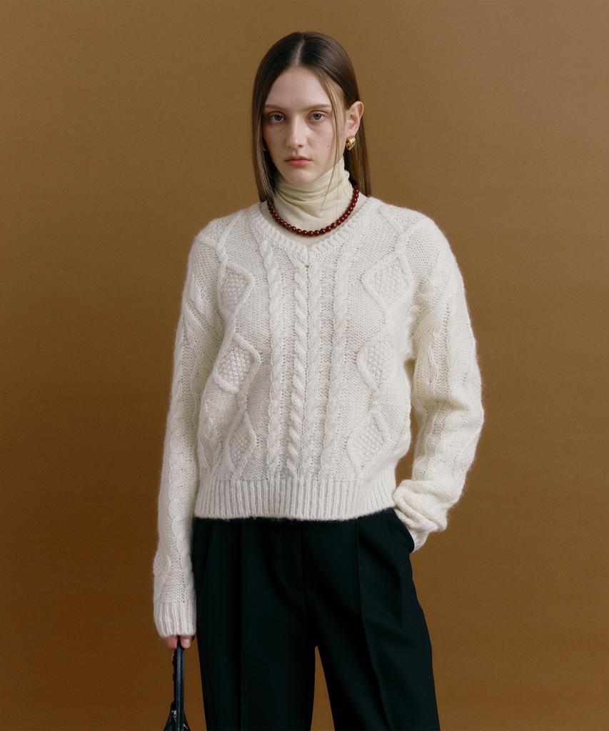 MOAT Ordinary Cable Knit (Cream Ivory)