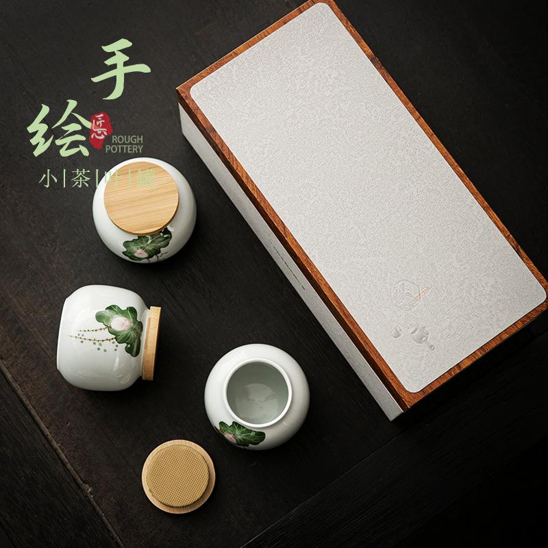Lotus hand-painted ceramic tea jar small portable mini porcelain jar portable tea seal jar high-end packaging