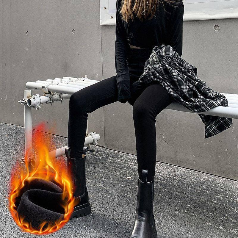 Women's Plus Velvet High-Waisted Leggings - Warm, Slimming, Elastic, Small-leg Fit for Autumn/Winter, Plus Size Available.