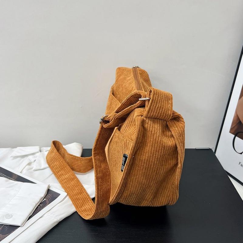 Today's Popular Fashion Small Fresh Casual Bag Spring New Messenger Bag Women's Bag Solid Color