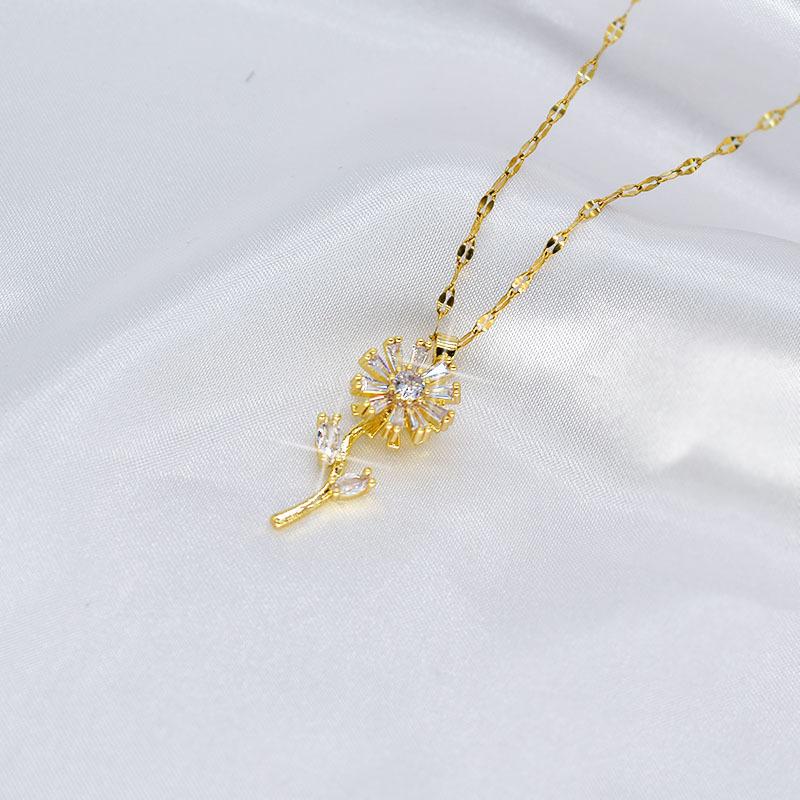 Sunflower Rotatable Necklace, Personalized Design, High-End Trend Collarbone Chain