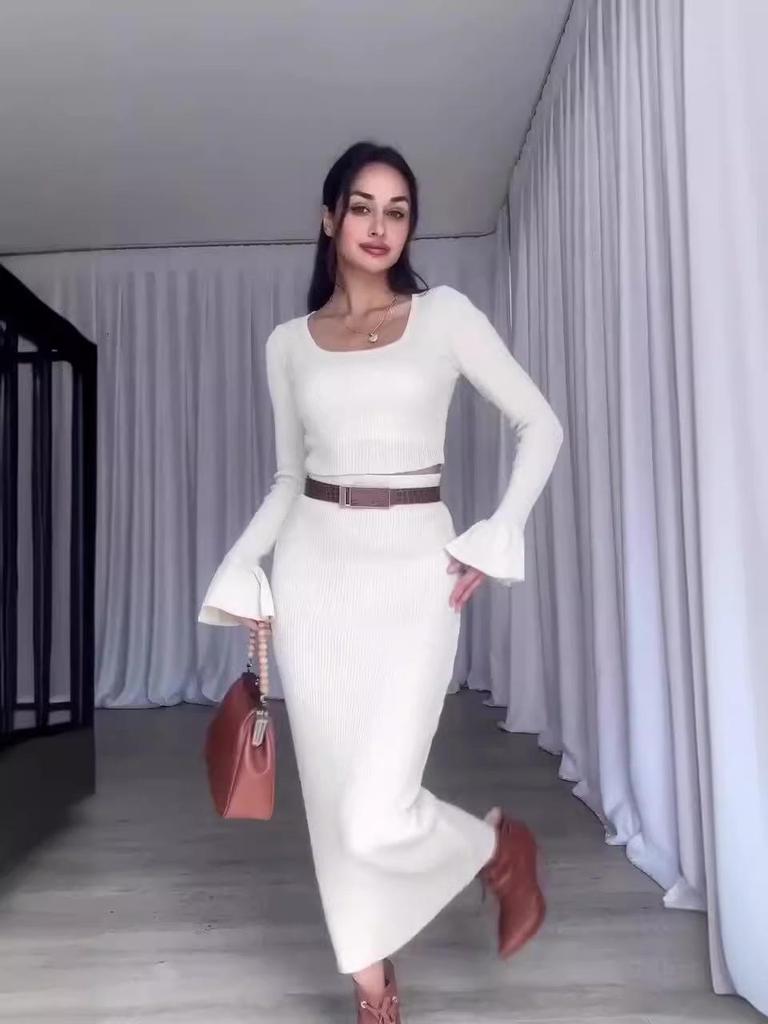 Autumn 2024 European & American Solid Color U-Neck Crop Top & High Waist Midi Skirt Set