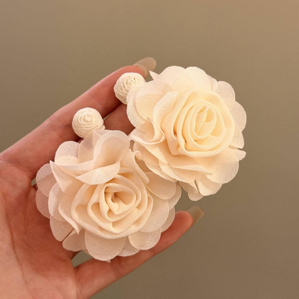 Raffia Šifonová Květinová Pecka Náušnice - Lehký Luxusní Dovolenkový Styl, Univerzální Design