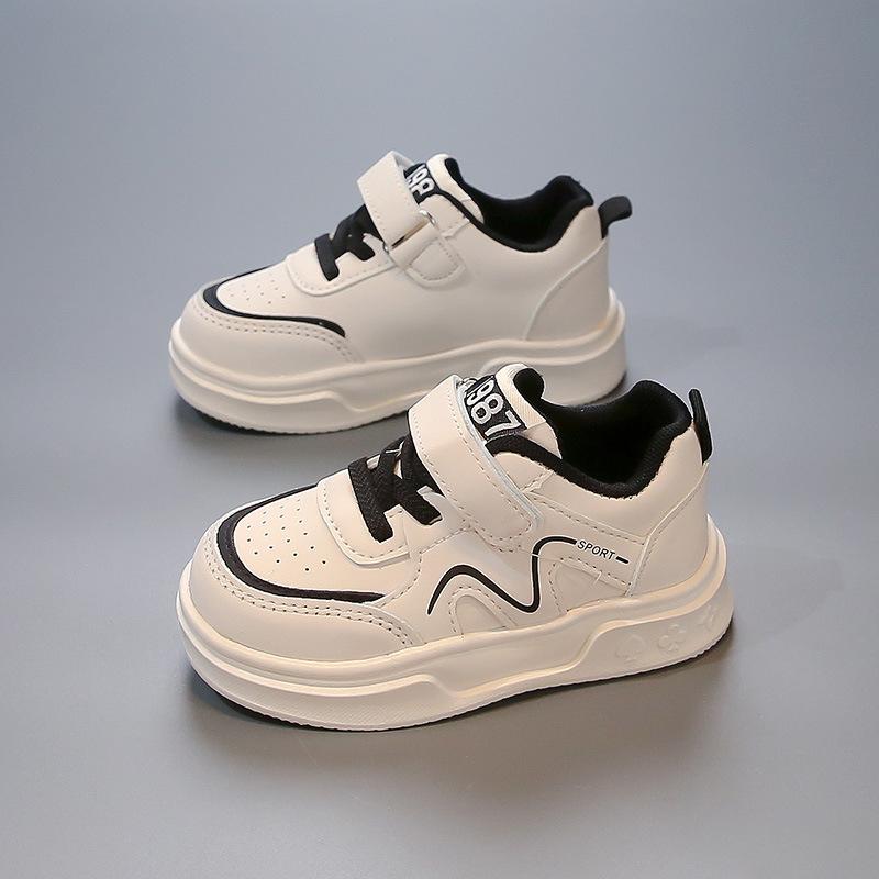 Children's sports shoes 2025 spring and autumn new boys toddler shoes breathable Internet celebrity board shoes little girl casual white shoes