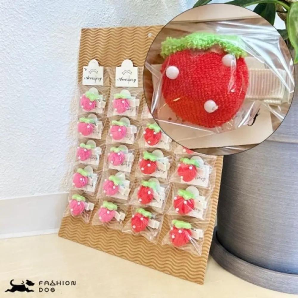 Daily Pet Supplies Strawberry Hair Clip Plate