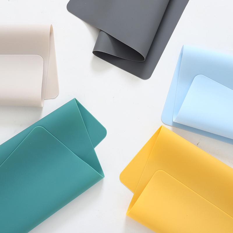 15.75"x11.81" Extra Large Food Grade Silicone Waterproof Placemat Heat Insulation Non-slip Washable Table Mat For Kitchen Dinner