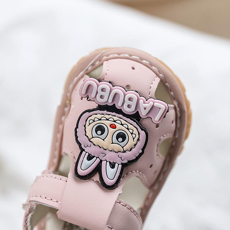 Baby Shoes 6-12 Months Girls' Soft Sole Walking Shoes Summer New Boys' Closed-toe Sandals Squeaky Shoes