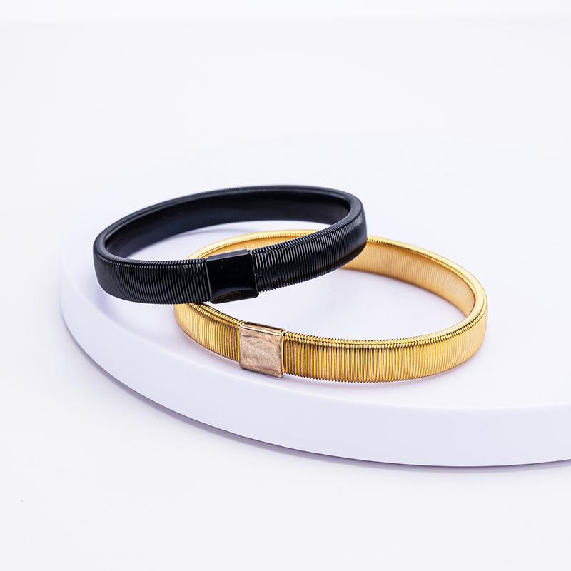 1PCS Metal Cuff Universal Armband Stretch Shirt Jacket Sweater Tightening Retractable Alloy Armband Non-slip Elastic Band