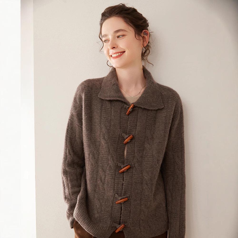 Women's Cashmere Knit Cardigan: Long Sleeve, Loose Fit, Thick, Stylish, Versatile, Soft, Skin-Friendly for Autumn and Winter