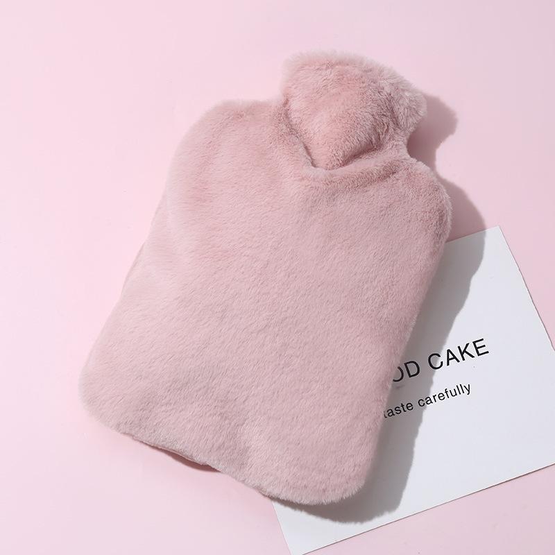 Large Water-Filled Women's Hot Water Bottle with Solid Color Flannel Cover, 2000 Ml Capacity