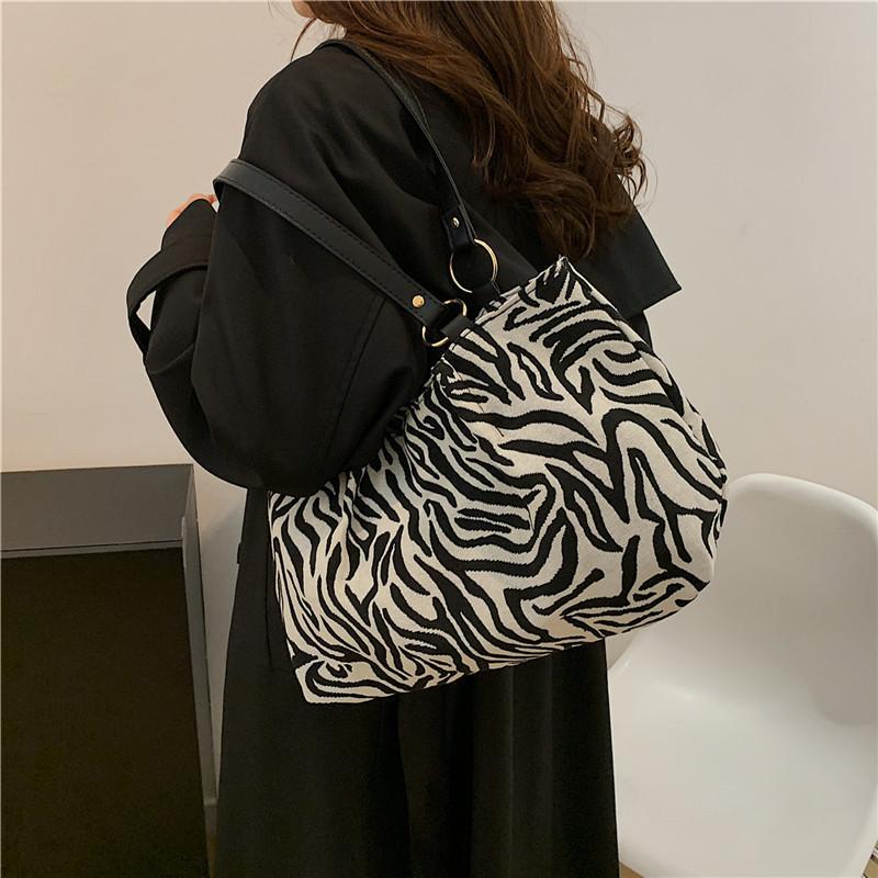 Stylish Black Shoulder Tote Bag For Everyday Use With Unique Street Style Appeal