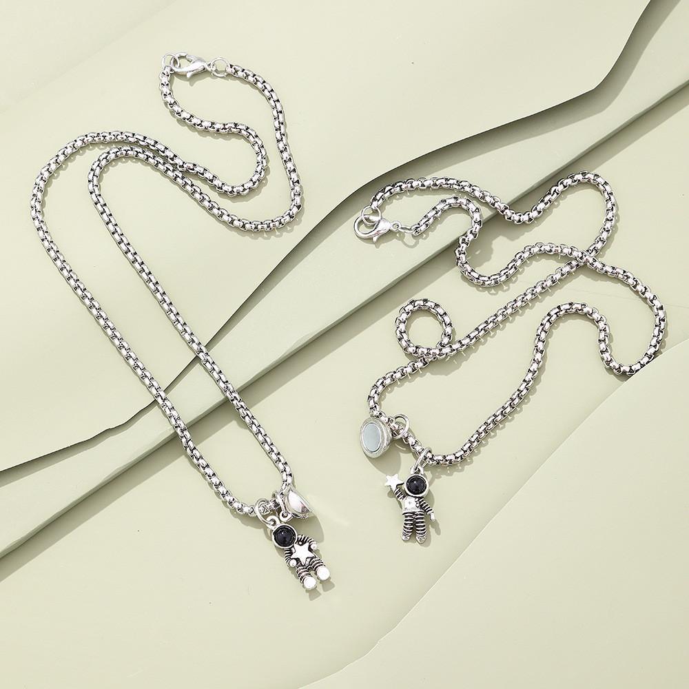 Unique And Stylish Couples Astronaut Necklace Set For Trendy Fashion Lovers