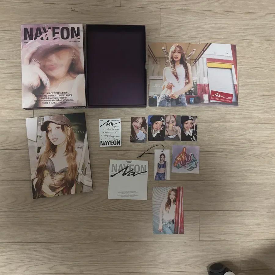 

Twice Наён На Альбом