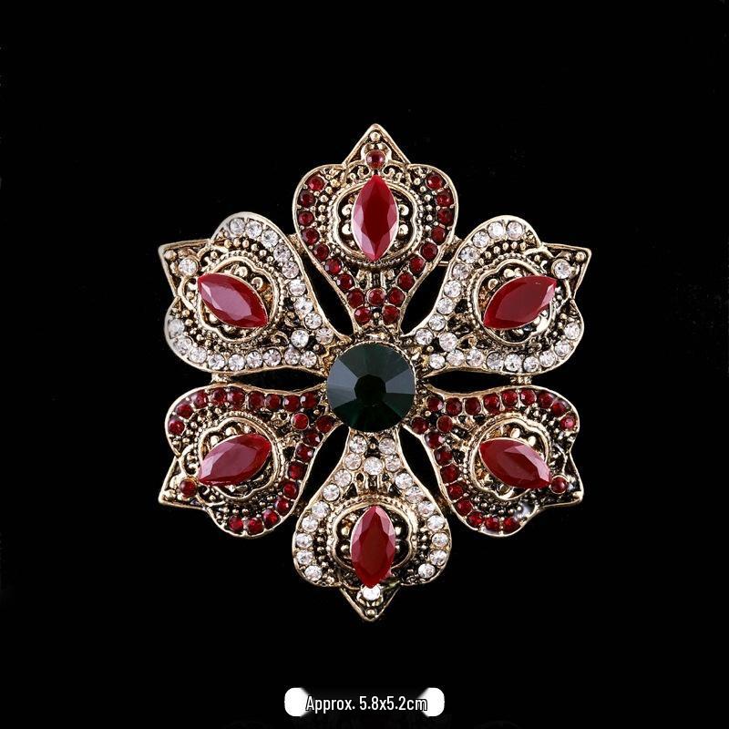 Baroque Style Crystal Brooch - Unisex Retro Palace Metal Lapel Pin