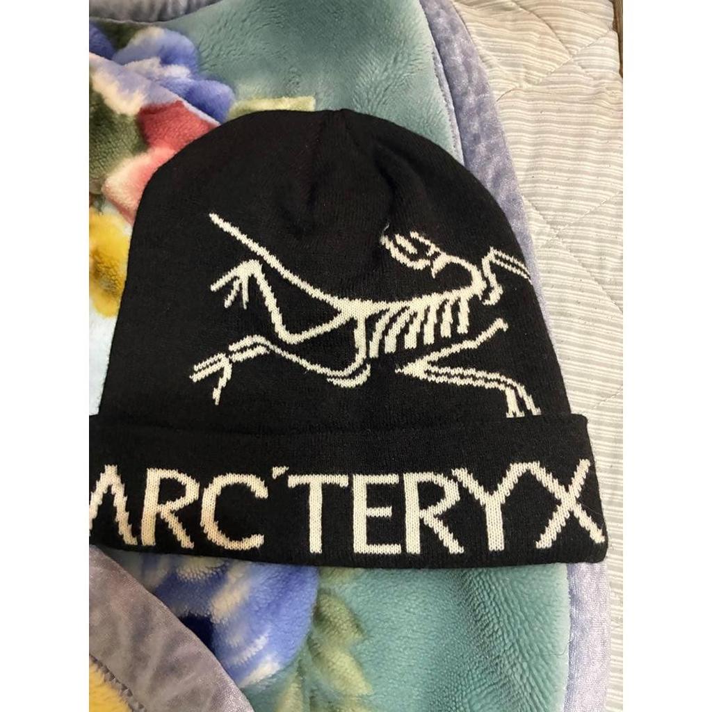 Used ARC'TERYX FERNIE TOQUE knit hat