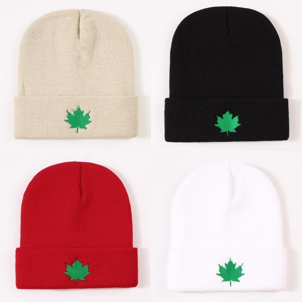 Ladies' Fashion Maple Leaf Embroidery Knit Hat Warm Windproof Winter Beanie