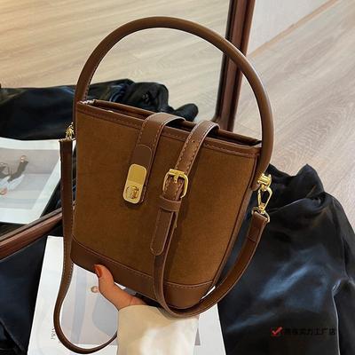 This Year, Popular Small Bags, Women's Bags, New Niche Retro Messenger Bags, High-end Matte Portable Bucket Bags.