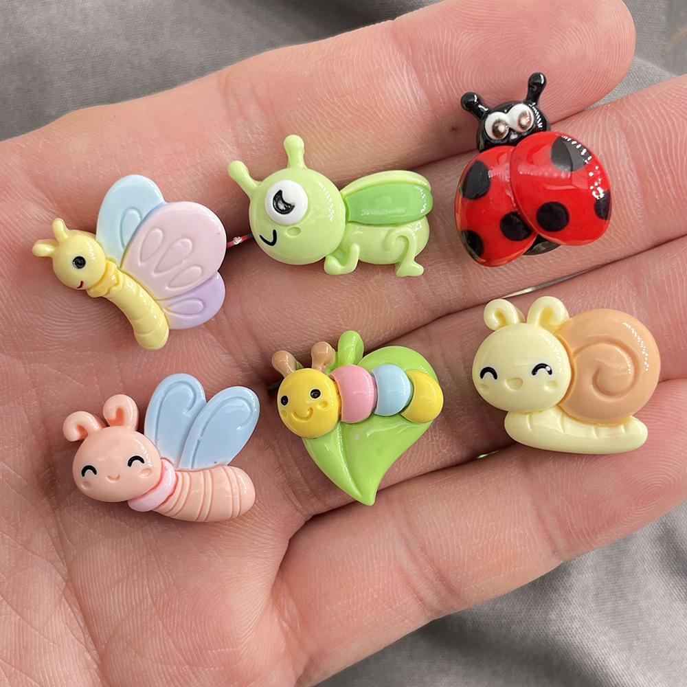 10Pcs New Resin Cartoon Snails, Bees, Butterflies And insects Flat Back Parts Decorative Hair Bow Accessories
