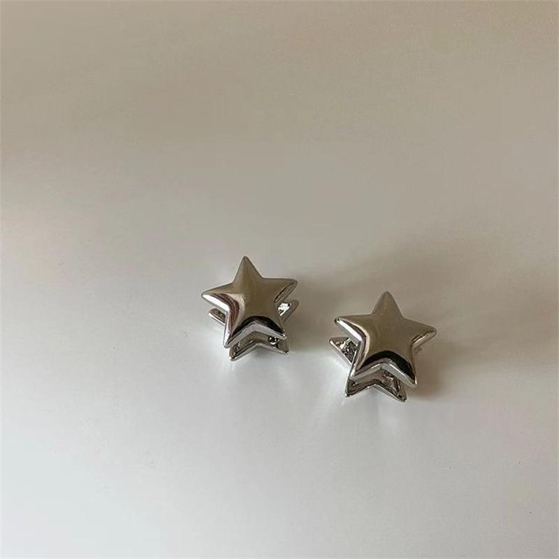 Fashion Simple Smooth Star Hoop Earrings Women Minimalist Hoops Huggie Ear Buckle Earring Punk Jewelry Gift