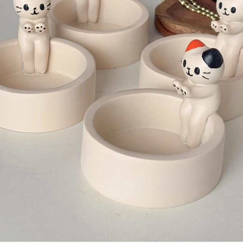 Kitten Candle Holder Creative Aromatherapy Candle Holder High-Temperature Resistant Cartoon Candle Holder