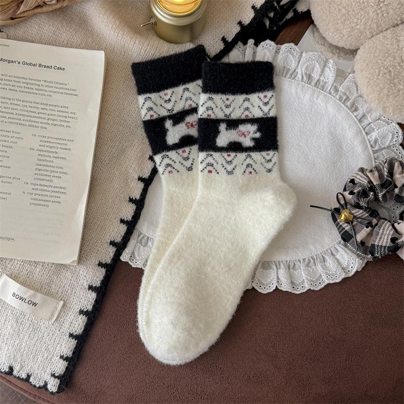 Katong Little Dog Retro Australian Fleece Socks Women's Autumn and Winter Mid-calf Socks Thickened, Warm and Versatile, School Style