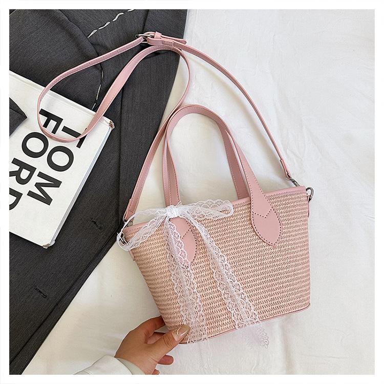 

Woven women s handbag, high-end bag, niche design, large-capacity versatile commuter women s shoulder messenger bag розовый