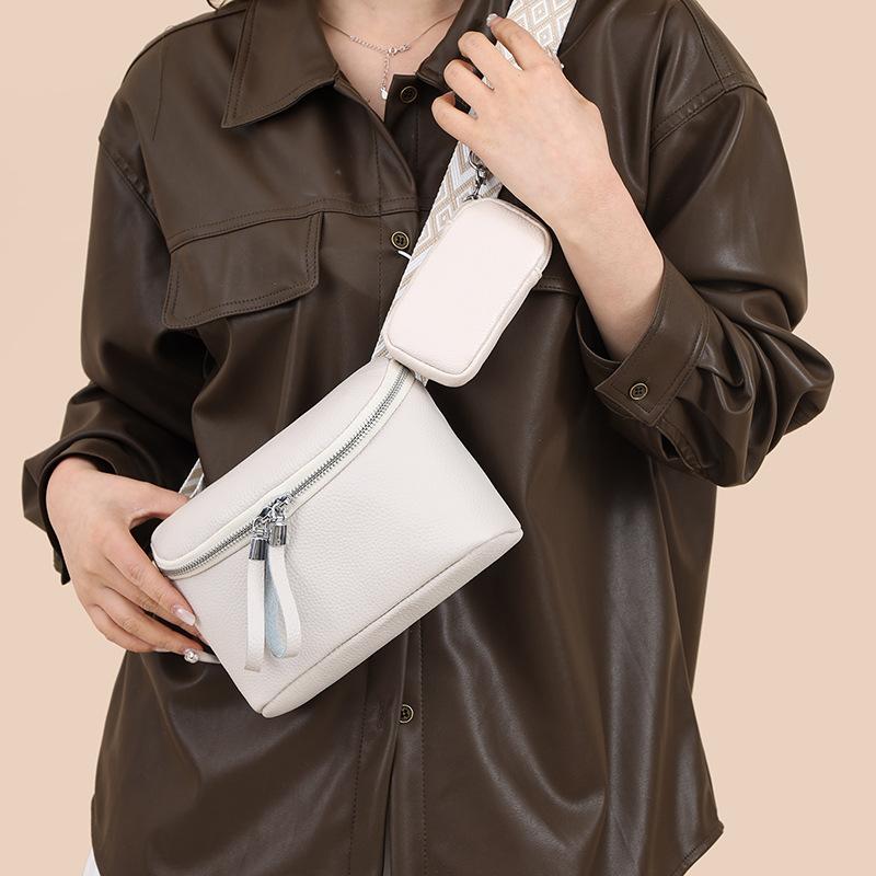 Genuine Leather Women's Bag, Simple Single-shoulder Crossbody Bag, Niche Cowhide Saddle Bag