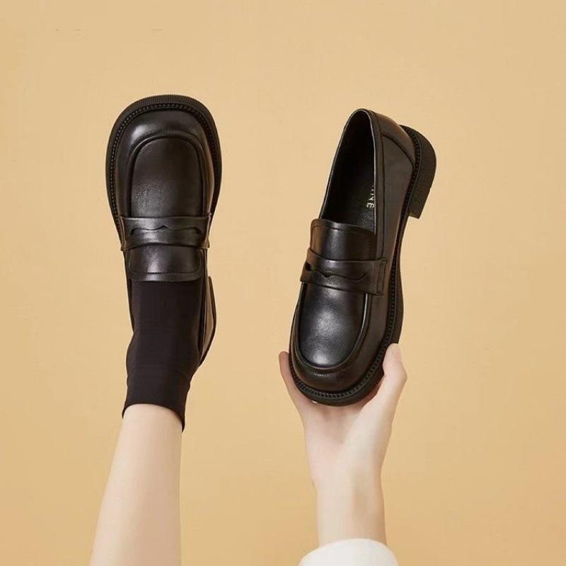 

Spring and summer soft-soled flat-soled loafers soft-soled 2025 spring and summer new black one-pedal work shoes women s small leather shoes 40 чёрный