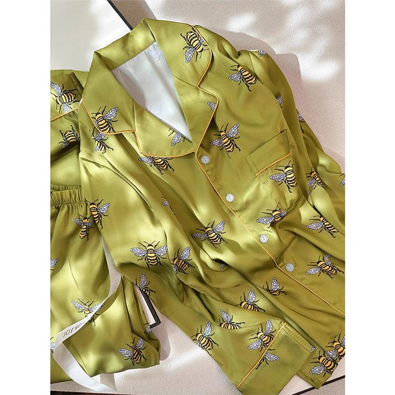 Light Luxury New Little Bee Illustration Pajamas Women'S Spring And Summer Long-Sleeved Ice Silk Gift Two-Piece Set, Real Shot
