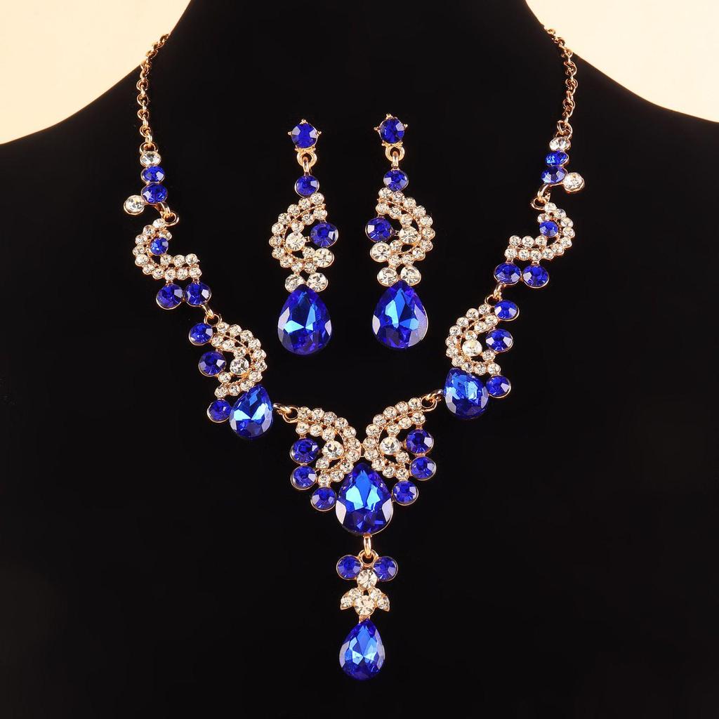 European & American Sparkling Water Drop Necklace & Earring Set: Light Luxury Fashion for Wedding Dress