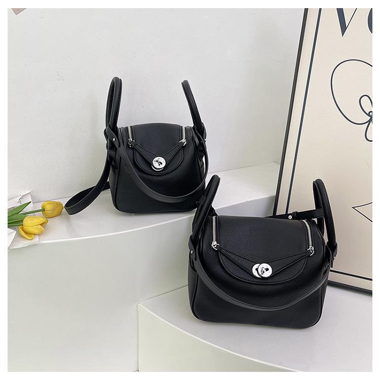 

Подушка-сумка модная и универсальная новая сумка через плечо из мягкой кожи большой вместимости сумка для лекарств Small чёрный