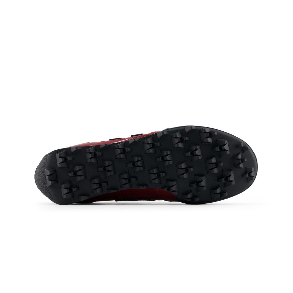 New Balance Gator Run Shadow Red Unisex Sneakers Black UGTR17G