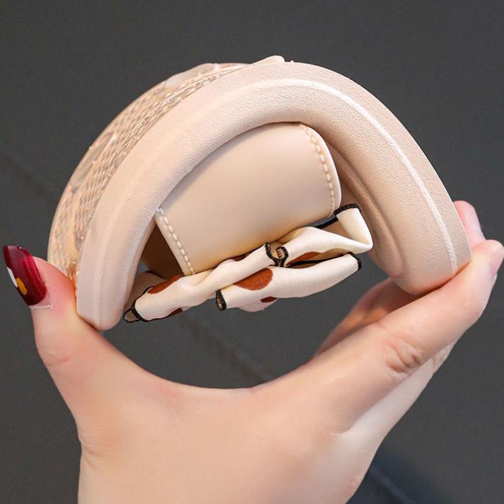 Summer Children's Slippers Princess Wind Pearl Girls' Cold Slippers Soft Bottom External Breathable Small and Medium Girls' One Word Slippers