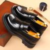 Modische Britische Echtleder Kleiderschuhe für Herren Mode Weichsohlige Lässige Plateau Herren Hochzeitsschuhe Designer Schwarze Slipper Männlich